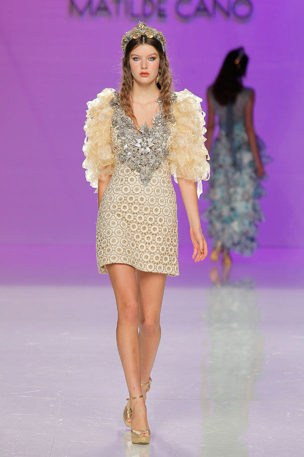 ilovebrides.pt Matilde Cano 2018 Barcelona Bridal Fashion Week 2017